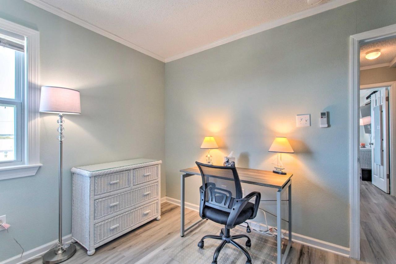Convenient Retreat With Balcony And Ocean Views! North Topsail Beach Exterior photo