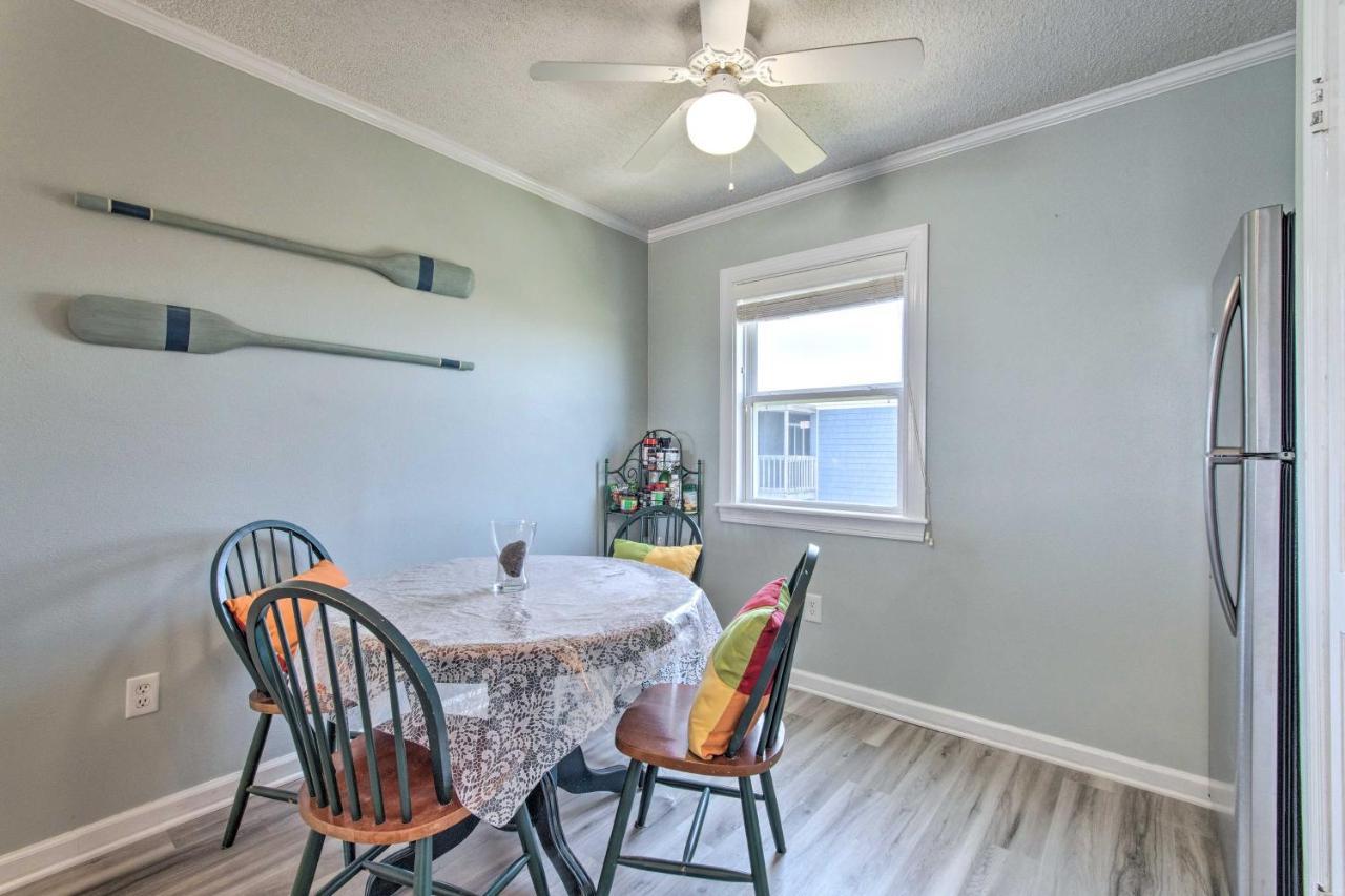 Convenient Retreat With Balcony And Ocean Views! North Topsail Beach Exterior photo