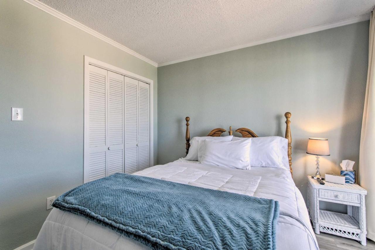 Convenient Retreat With Balcony And Ocean Views! North Topsail Beach Exterior photo